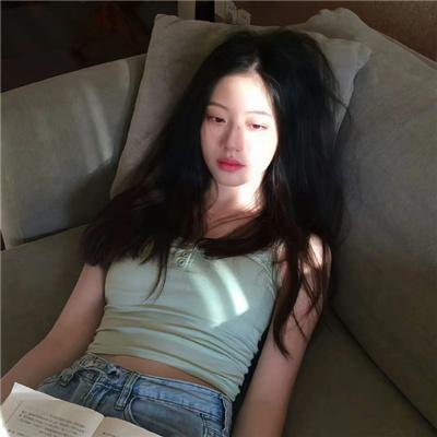 泥砖与镜子海报