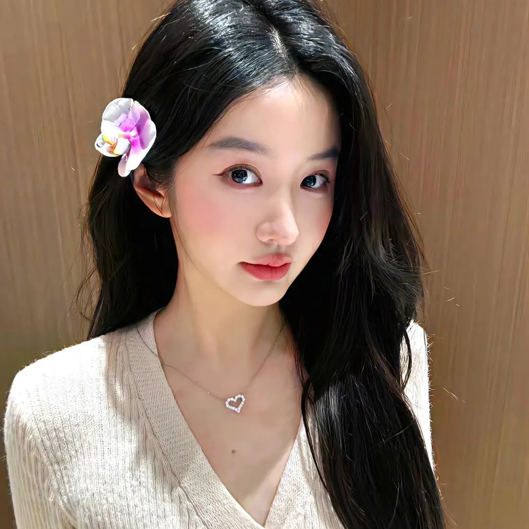 还是很爱她海报